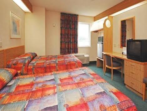 Rodeway Inn Willington North Eksteriør billede